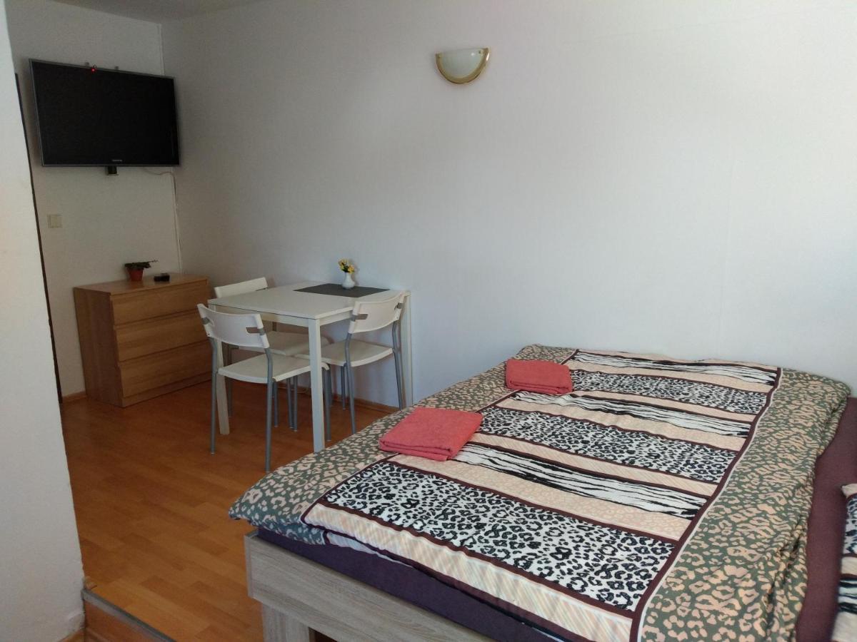 Apartments U Cara Ceske Budejovice Eksteriør bilde