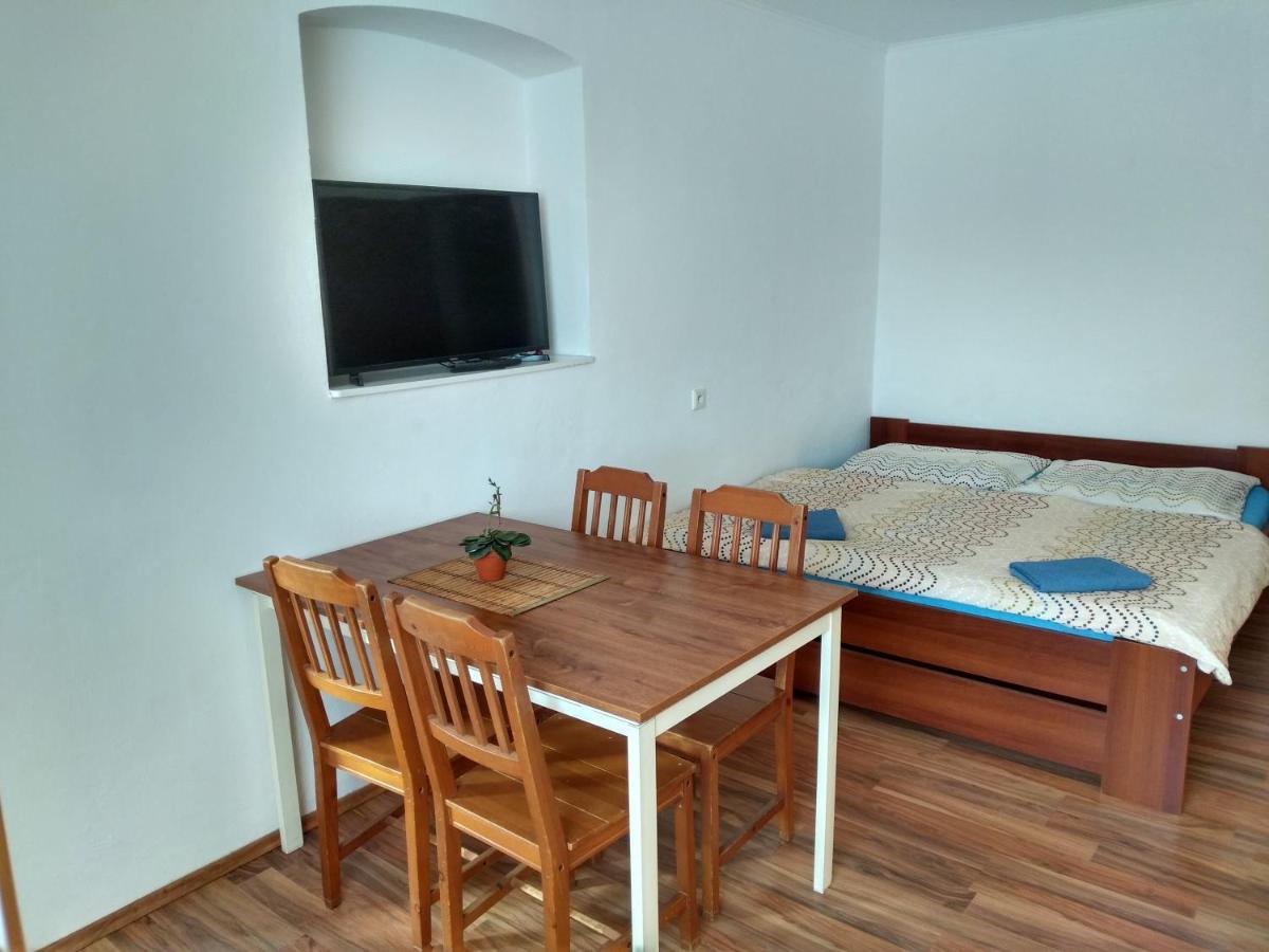 Apartments U Cara Ceske Budejovice Eksteriør bilde